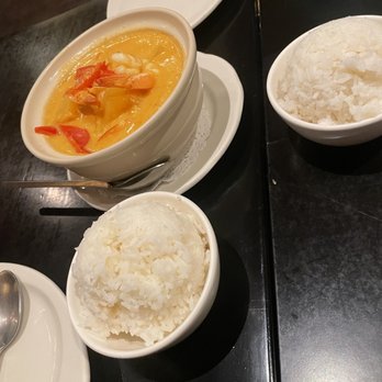 Tom Yum Koong Thai Kitchen - Red shrimp curry - Thai Near Me - Hasbrouck Heights, New Jersey Tom Yum Koong Thai Kitchen - Red shrimp curry - Thai Near Me - Hasbrouck Heights, New Jersey