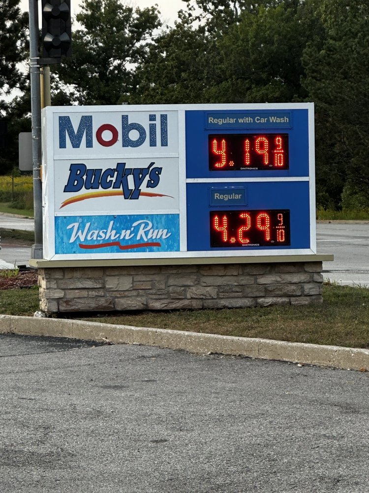 Mobil Logo