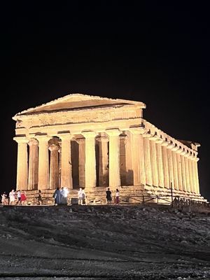 Temple of Heracles by null