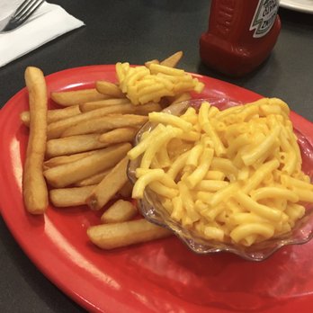 Friendly's - Kids mac and cheese with fries - Ice Cream & Frozen Yogurt Near Me - Medford, New York Friendly's - Kids mac and cheese with fries - Ice Cream & Frozen Yogurt Near Me - Medford, New York
