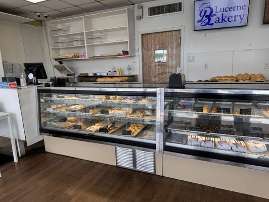 Lucerne Bakery by null