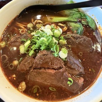 Mr Dragon Noodle House - D.D4.Sichuan Style Beef Noodle Soup-川味牛腩面 - Noodles Near Me - Rosemead, California