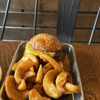South Fork North Bend - Kids cheeseburger $14 - Cafes Near Me - North Bend, Washington South Fork North Bend - Kids cheeseburger $14 - Cafes Near Me - North Bend, Washington