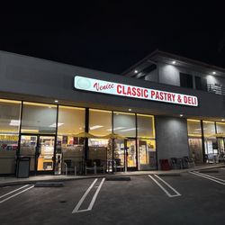 Venice Classic Pastry and Deli