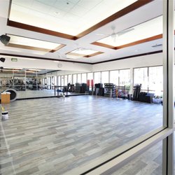 Calabasas Athletic Club - Photo by Wendy Rifkin