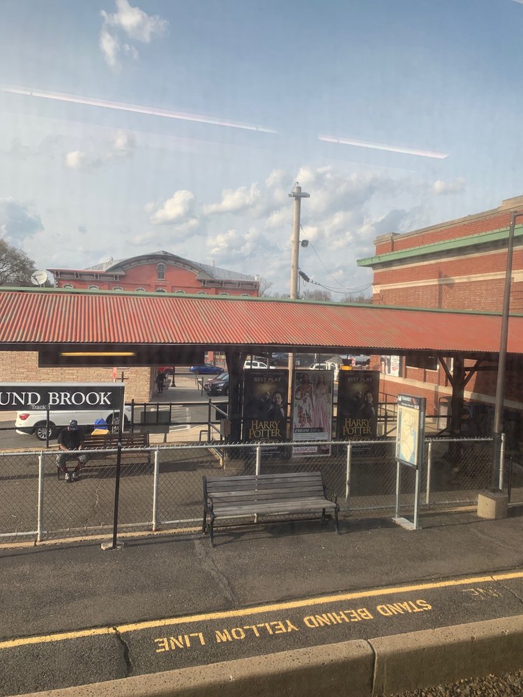 BOUND BROOK TRAIN STATION Updated October 2024 300 E Main St, Bound