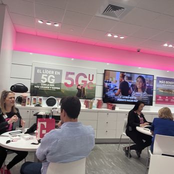 T-Mobile - Mobile Phones Near Me - San Juan, Puerto Rico
