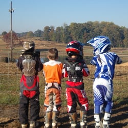 Blue Ridge Yamaha - Waiting their turn at a favorite track.