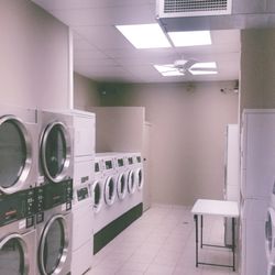 Port Isabel Park Center - Laundry