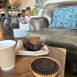 20 Shekels Bread - Quinoa chocolate cake, blueberry muffin and cappuccino