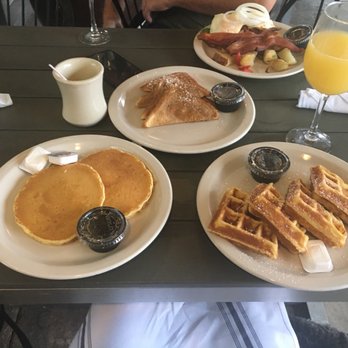 District 7 Grill - Breakfast & Brunch Near Me - Houston, Texas District 7 Grill - Breakfast & Brunch Near Me - Houston, Texas
