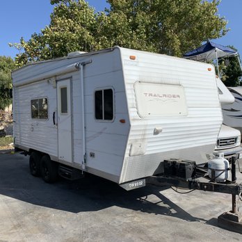 Simi Center - 8/20/21 It started out normal enough. Decal removal - RV Repair Near Me - Simi Valley, California Simi Center - 8/20/21 It started out normal enough. Decal removal - RV Repair Near Me - Simi Valley, California