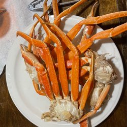 ShoeBooties Cafe - Unlimited crab on Thursday nights!