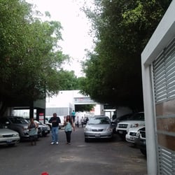 Hospital Bernardette - Estacionamieto