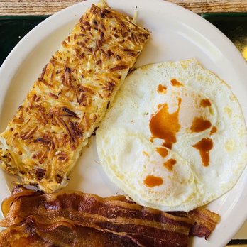Coffee Pub - Eggs bacon hash browns and toast. Perfectly cooked - Breakfast & Brunch Near Me - Las Vegas, Nevada Coffee Pub - Eggs bacon hash browns and toast. Perfectly cooked - Breakfast & Brunch Near Me - Las Vegas, Nevada
