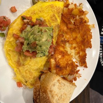Broken Yolk Cafe - Breakfast & Brunch Near Me - Fullerton, California