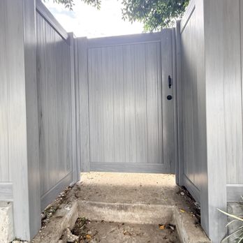 Vinyl Fence Depot - Fences & Gates Near Me - Van Nuys, California Vinyl Fence Depot - Fences & Gates Near Me - Van Nuys, California
