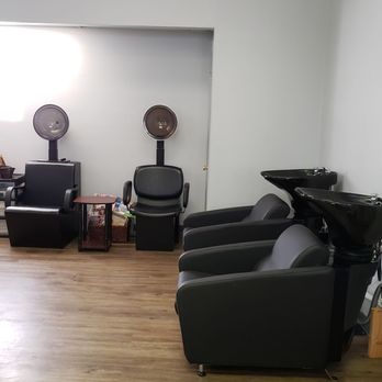 Milestones Grooming Lounge - Barbers Near Me - Bessemer, Alabama