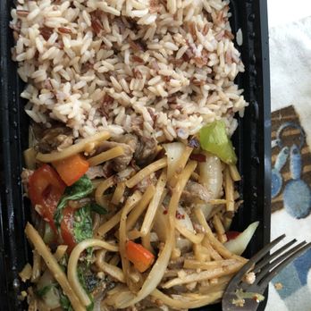Homey Thai Bistro - Basil beef with brown rice - Thai Near Me - Concord, California Homey Thai Bistro - Basil beef with brown rice - Thai Near Me - Concord, California