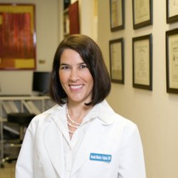Amanda Modesta, MD