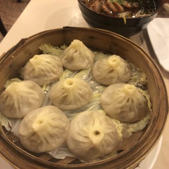Hing Kee Restaurant - Pork xiao long bao (soup dumplings) and pork udon noodles soup - Vietnamese Near Me - Chicago, Illinois
