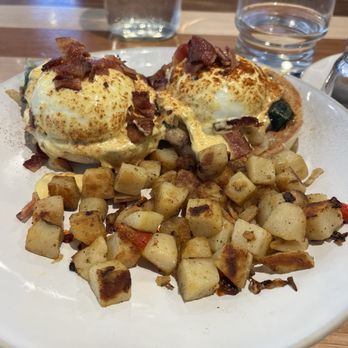 HomeGrown Kitchen - Liberty  - Eggs Benedict - Breakfast & Brunch Near Me - Liberty, Missouri