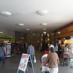 U-Bhf. Holzhauser Straße