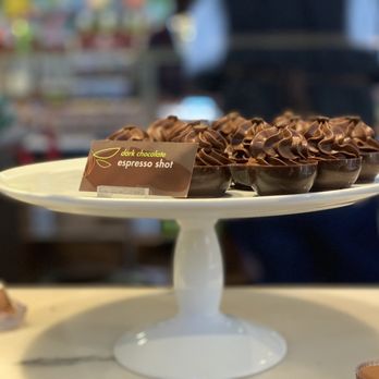 Lake Champlain Chocolates - Chocolatiers & Shops Near Me - Burlington, Vermont