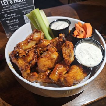 The Pines Downtown - Wings - Bars Near Me - Sevierville, Tennessee The Pines Downtown - Wings - Bars Near Me - Sevierville, Tennessee