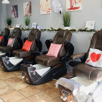 Sunflower Nails - Inside decors - Nail Salons Near Me - Panorama City, California Sunflower Nails - Inside decors - Nail Salons Near Me - Panorama City, California