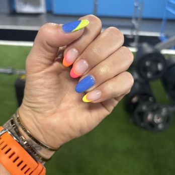 4 Seasons Nails and Spa - The Barbie colors I asked for ! - Nail Salons Near Me - Mesa, Arizona