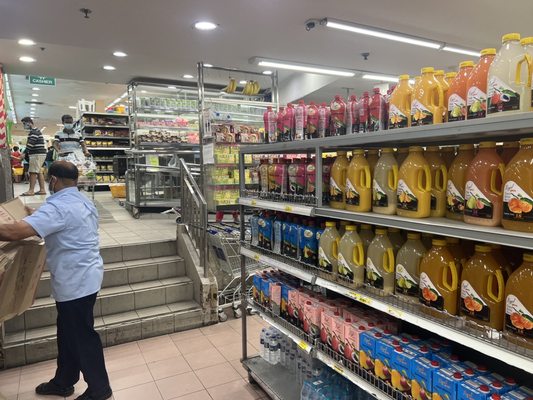 Mustafa Centre by null