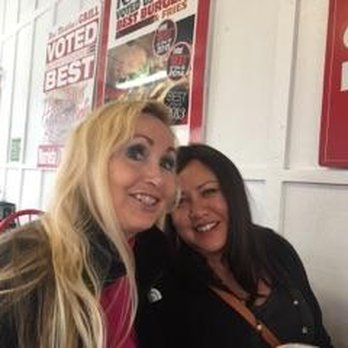 Mad Madeline's Grill - Having fun in wine country eating burgers - Burgers Near Me - Temecula, California