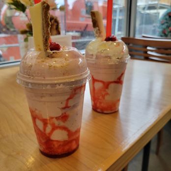 Gordon’s Milkshake Bar - Cheesecake shakes - Desserts Near Me - Indianapolis, Indiana Gordon’s Milkshake Bar - Cheesecake shakes - Desserts Near Me - Indianapolis, Indiana