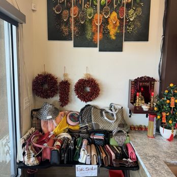 Phở Nhớ - Purses for sale. - Noodles Near Me - Albuquerque, New Mexico