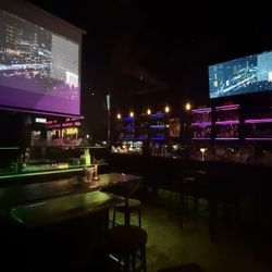 Wink - Interior