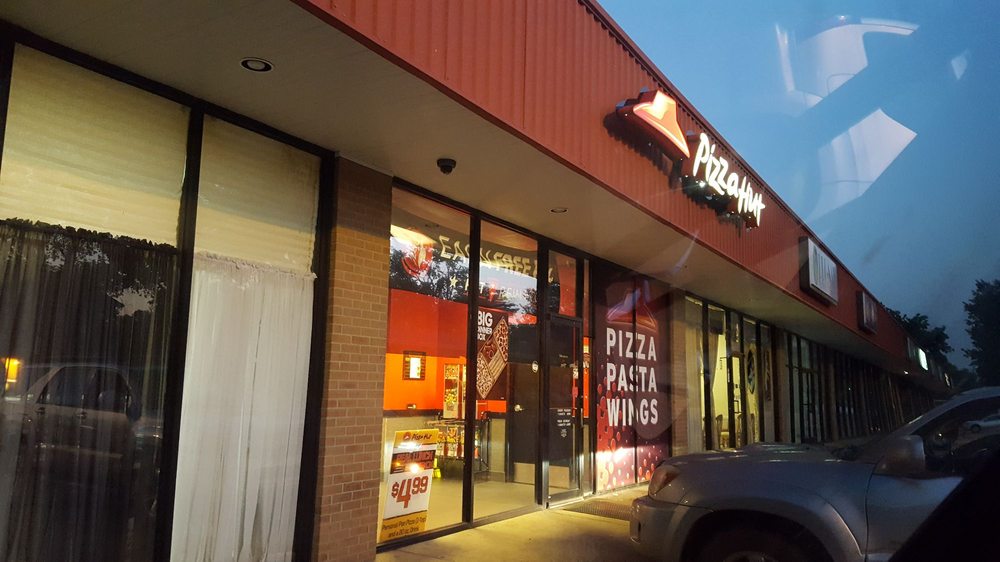 PIZZA HUT Updated October 2024 825 E Main St, Blytheville, Arkansas