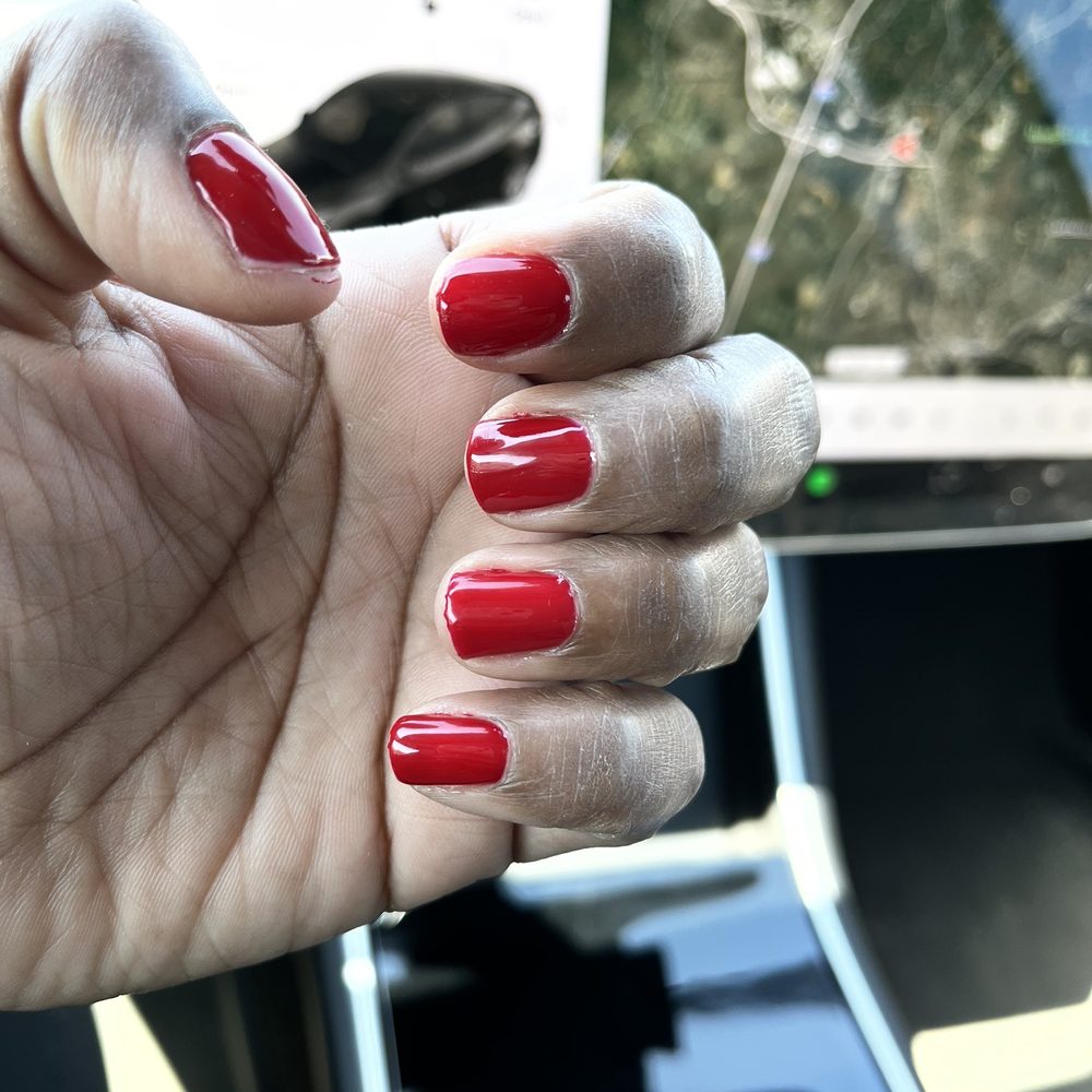 Dry hands and messy nail polish Dry hands and messy nail polish