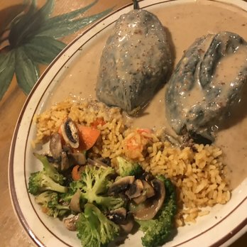 Los Potrillos - Chile Relleno en Nogada - Mexican Near Me - Santa Fe, New Mexico