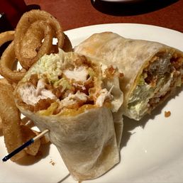 Buffalo Chicken Wrap with Onion Rings Buffalo Chicken Wrap with Onion Rings