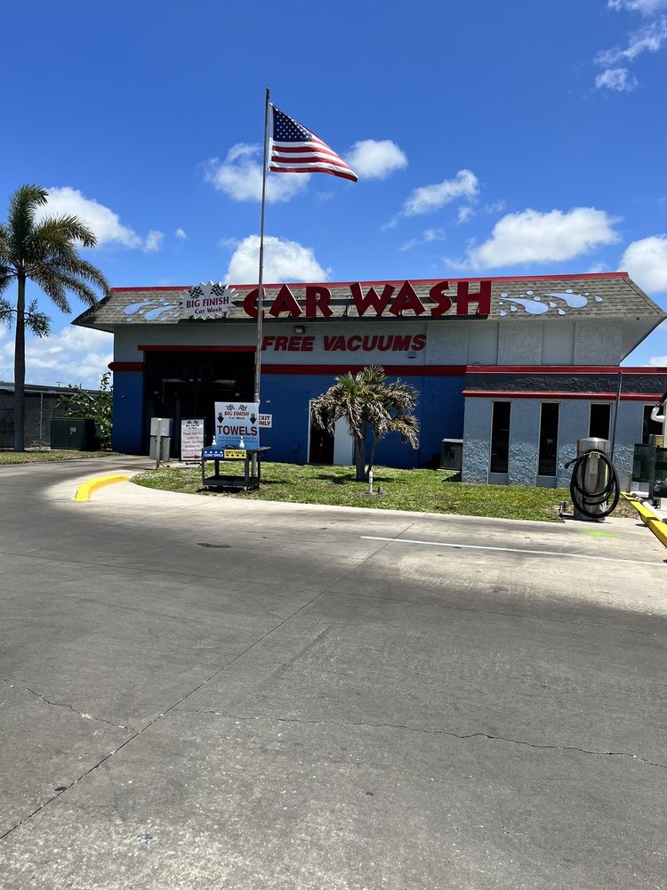 BIG FINISH CAR WASH Updated May 2024 23 Reviews 4221 Clark Rd