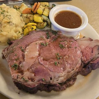 Doss Store & Country Kitchen Logo