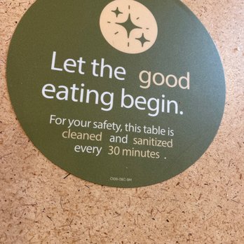 St. Louis Bread - Tables not cleaned - Sandwiches Near Me - Chesterfield, Missouri