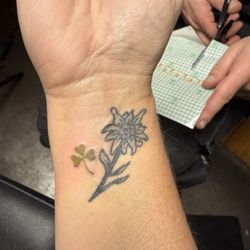 Skin City Tattoo - Tattoo