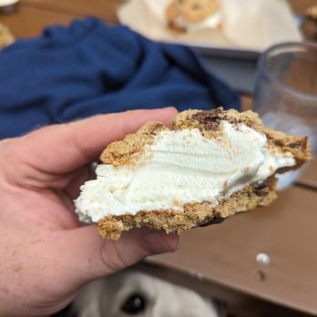 Public Coast Brewing - Ice cream sandwich - American Near Me - Cannon Beach, Oregon Public Coast Brewing - Ice cream sandwich - American Near Me - Cannon Beach, Oregon