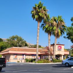 Country Club Villa Shopping Center