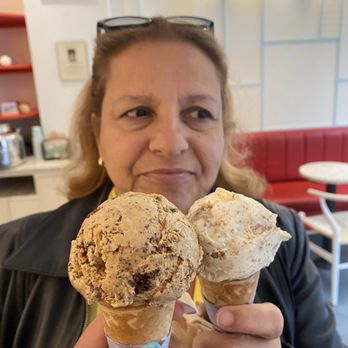 OddFellows Ice Cream Co. - Coffee Crunch key lime pie - Ice Cream & Frozen Yogurt Near Me - Brooklyn, New York OddFellows Ice Cream Co. - Coffee Crunch key lime pie - Ice Cream & Frozen Yogurt Near Me - Brooklyn, New York