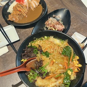 Momiji - Vegetarian Ramen, Takoyaki, Chicken Katsu - Ramen Near Me - Colma, California Momiji - Vegetarian Ramen, Takoyaki, Chicken Katsu - Ramen Near Me - Colma, California