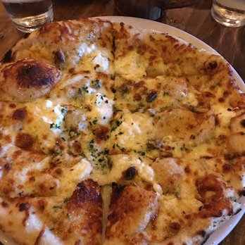 Ember - Ricotta goat cheese and honey pizza, Verde lasagna both very delicious! The butter salad and beet salad were a win also - New American Near Me - Arroyo Grande, California