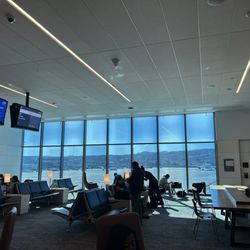 SFO Museum - Louis A. Turpen Aviation Museum and Library - Inside terminal 3